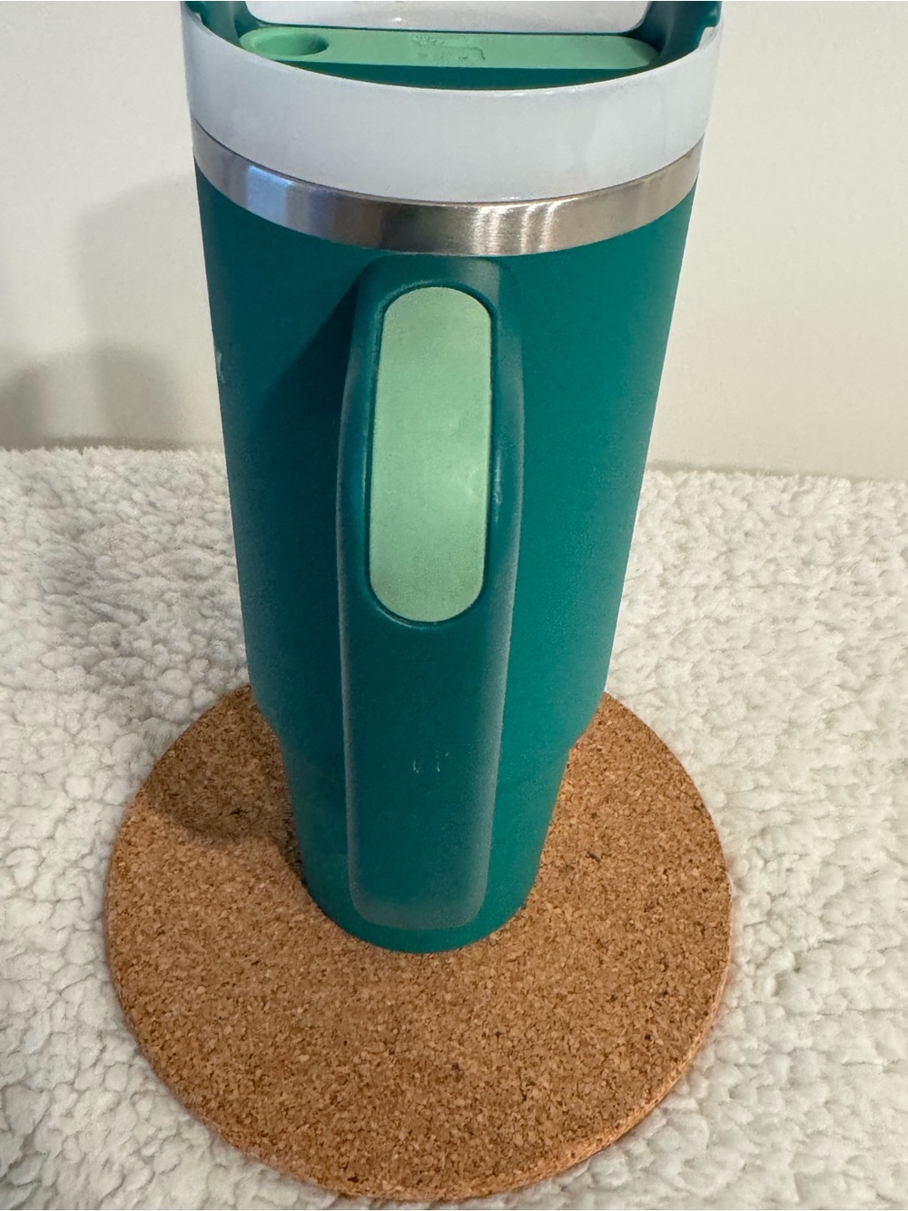 30 oz Stanley Teal Travel Mug with Handle - Insulated Hot & Cold - Picture 3 of 4